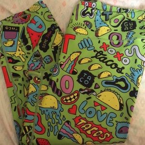 Feed Me Fight Me crop leggings